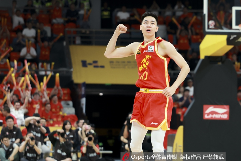 麦穗丰:朱俊龙今天让人想到NBA的小卡 三冠王辽宁定不会束手就擒